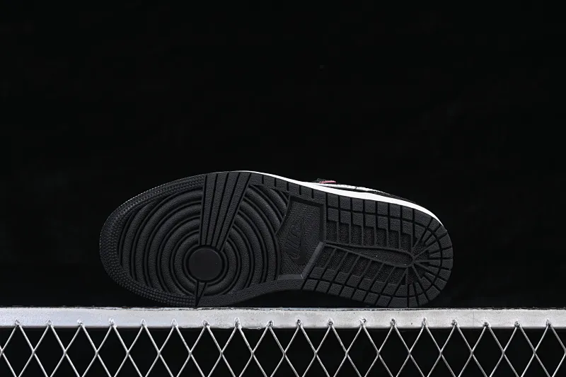 All categories Air Jordan Jordan series basketball shoes Air Jordan 1 Low Air Jordan 1 Low AJ1 Joe 1 black denim low-top cultural casual sneakers IR0842-010